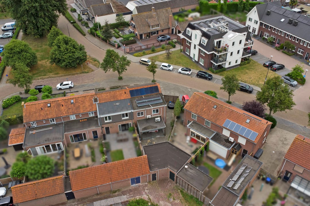 Photo 38 of Wilhelminastraat 1