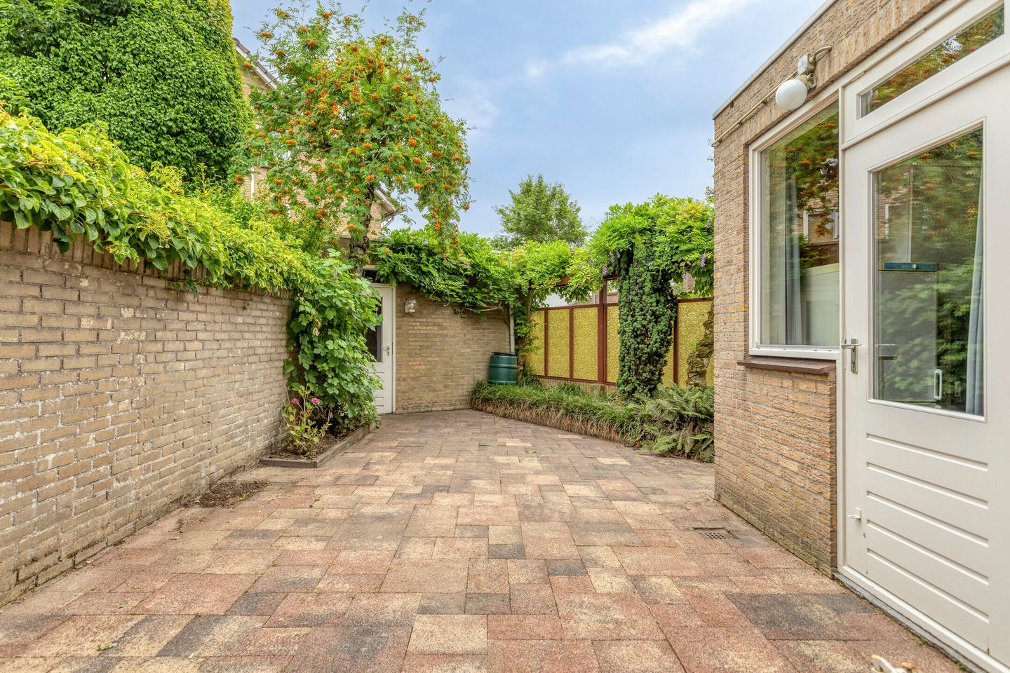 Photo 35 of Wingerdstraat 42