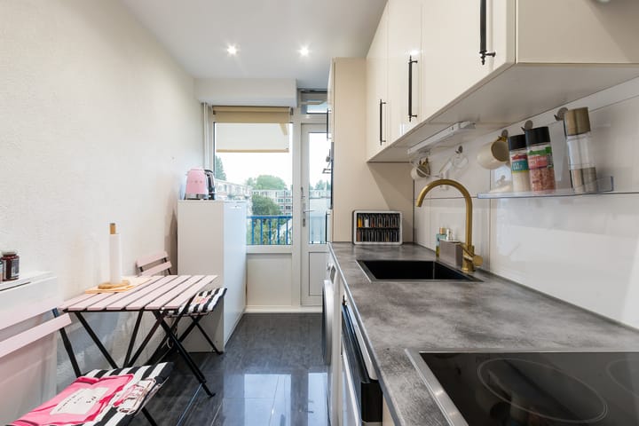 Appartement te koop: Thorbeckeweg 327, Dordrecht