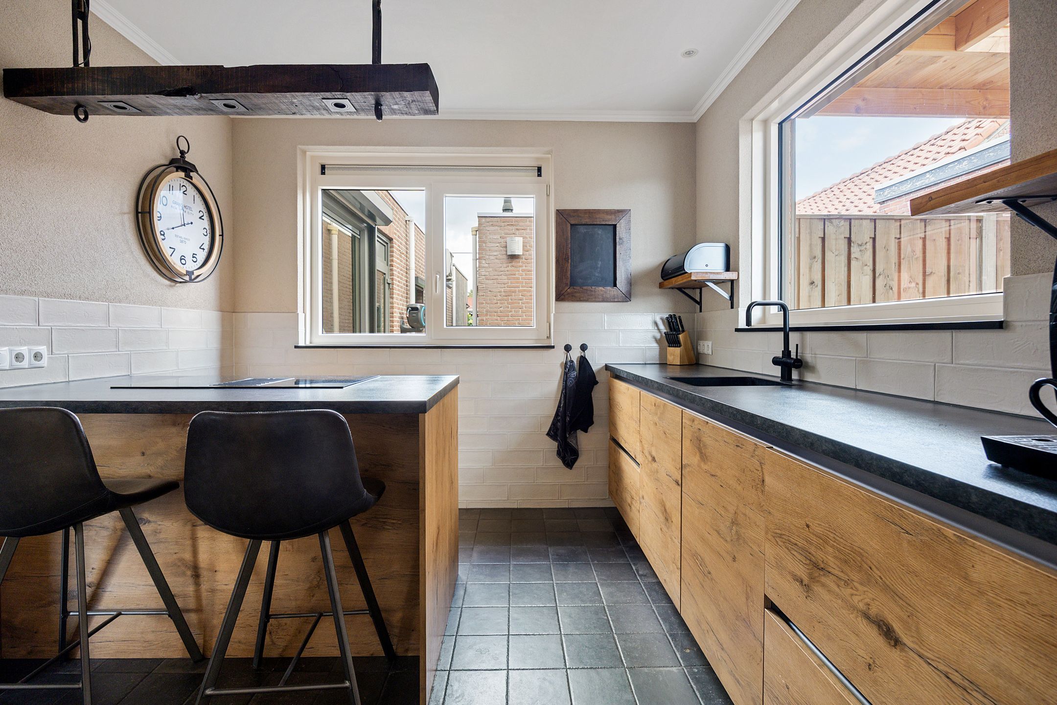 Photo 12 of Raadhuisstraat 59