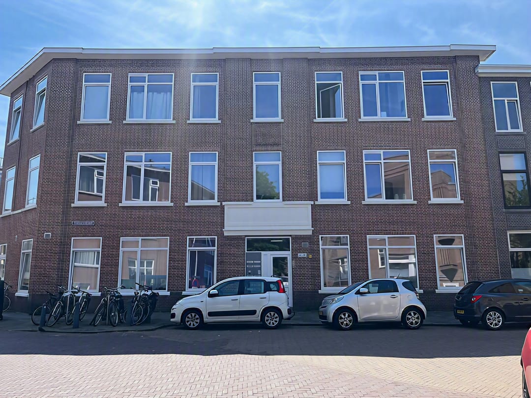 Photo 1 of Esdoornstraat 18-A