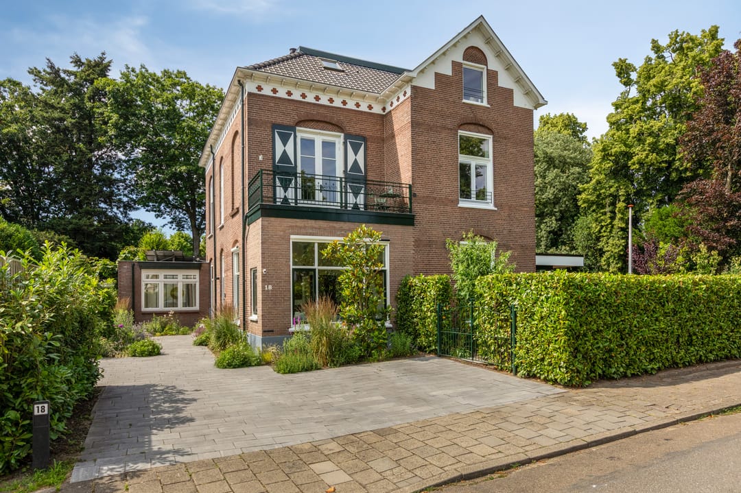 Foto 1 van de Ruijterlaan 18
