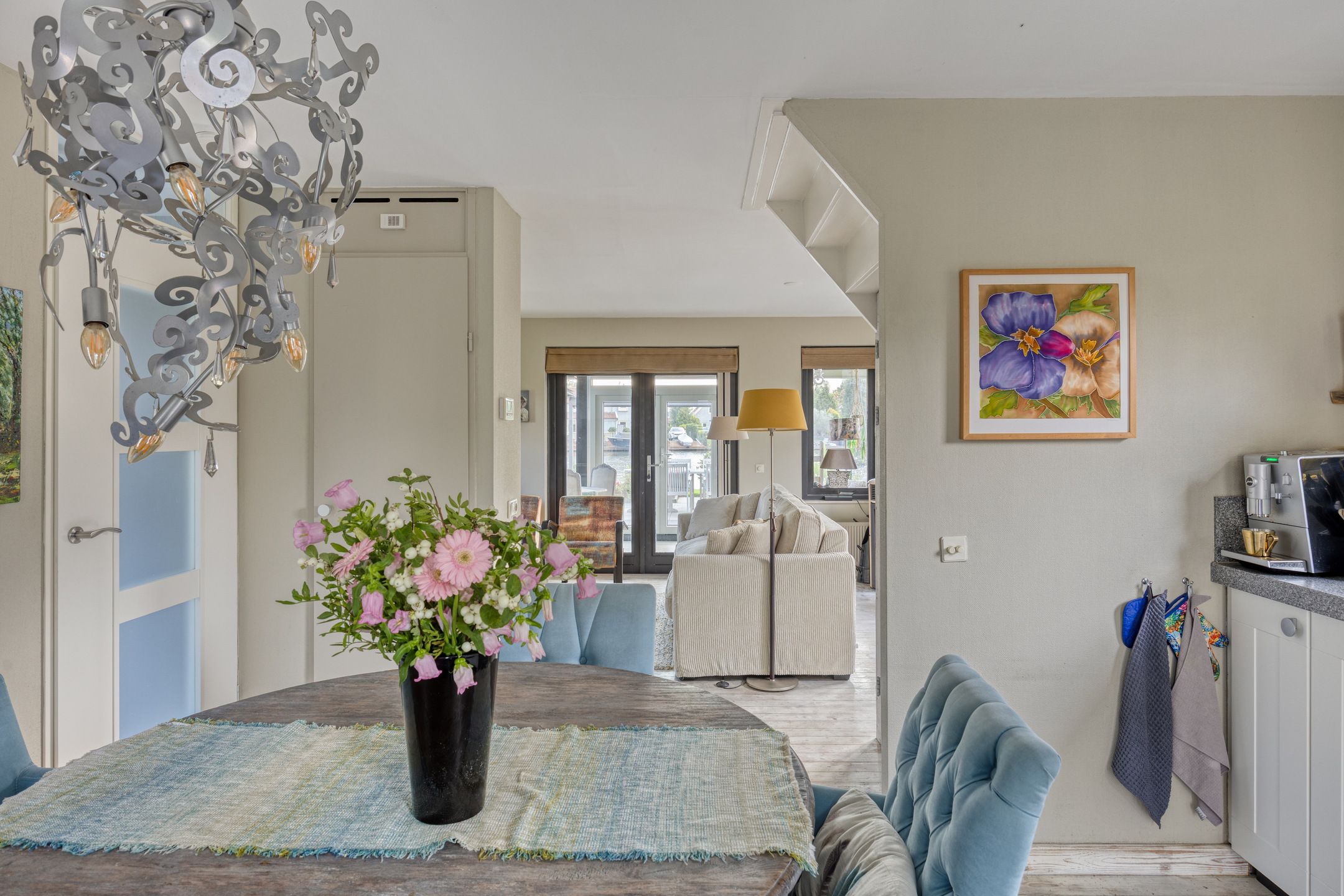 3-bedroom freehold villa in Simonshaven — photo 2 of 5