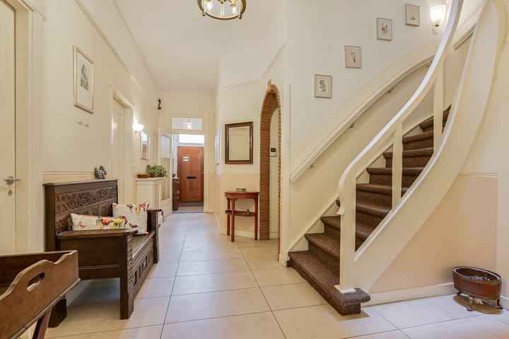 Tussenwoning te koop: Ruychrocklaan 134, 'S-Gravenhage