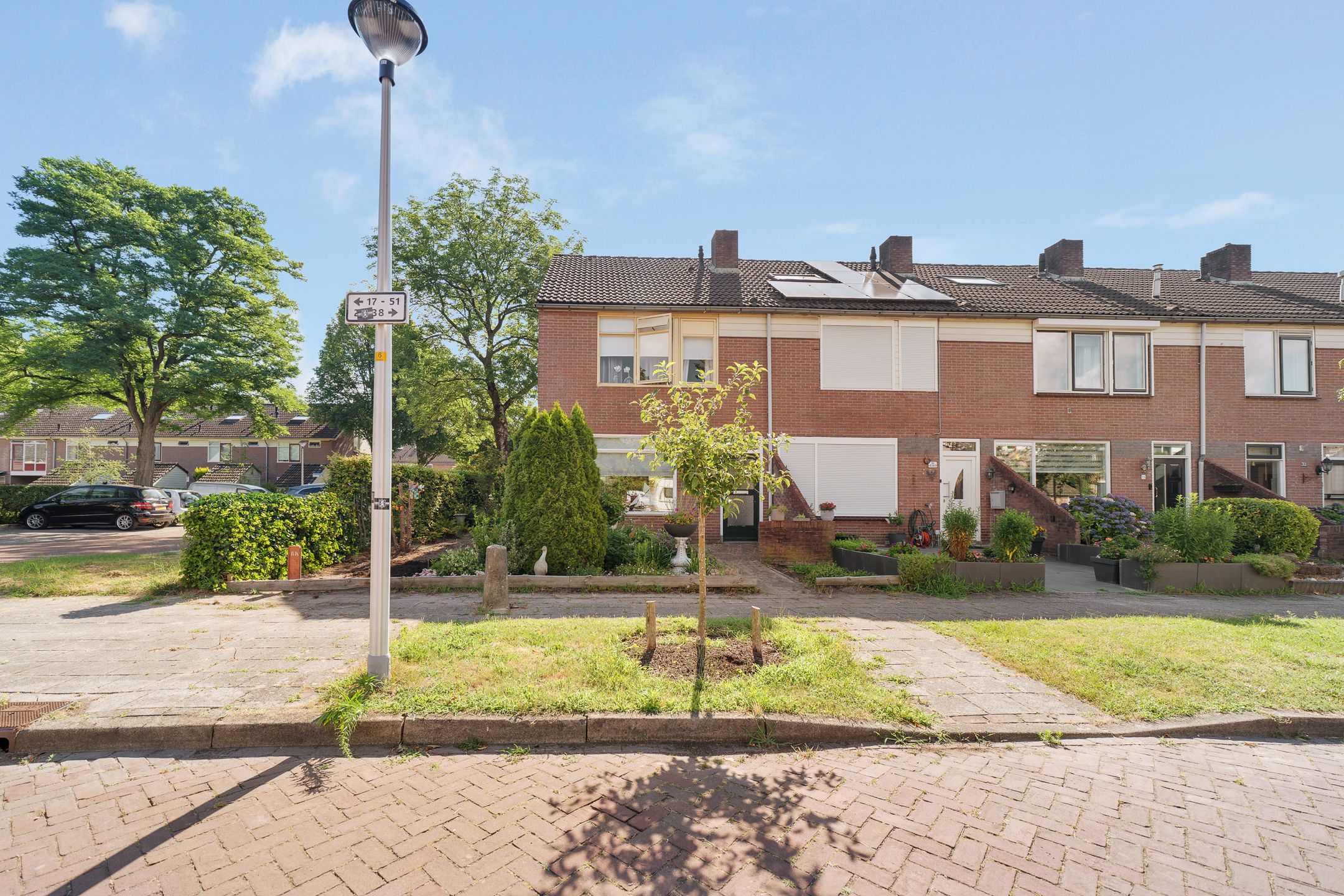 Photo 24 of Bizetstraat 38