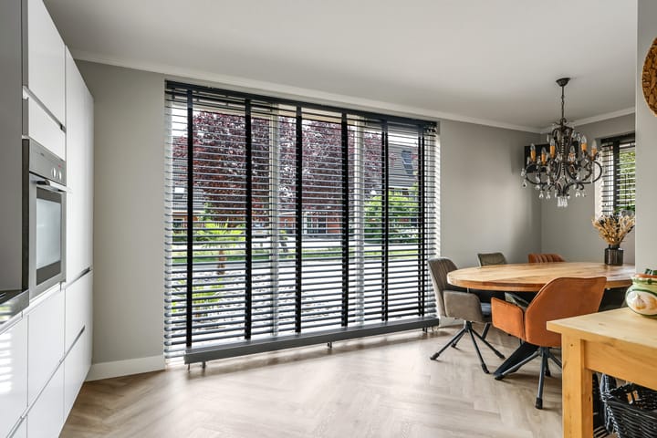Tussenwoning te koop: Kerkeakker 29, Herveld