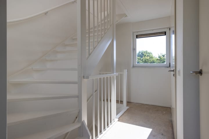 Tussenwoning te koop: Utrechtse Heuvelrug 20, Vleuten