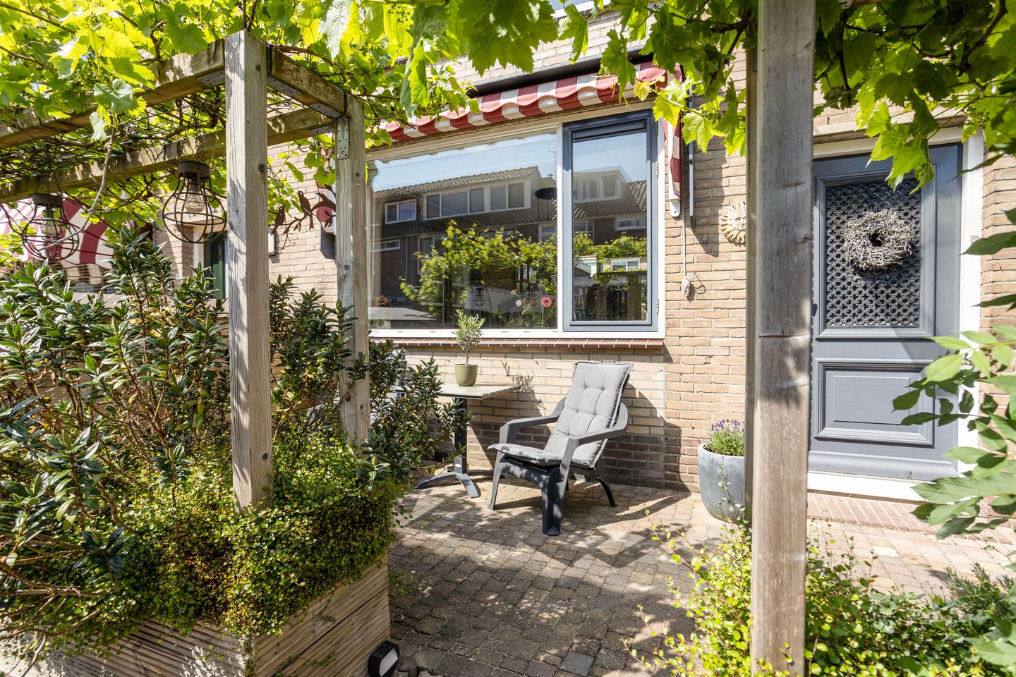 Photo 49 of Oranjestraat 37