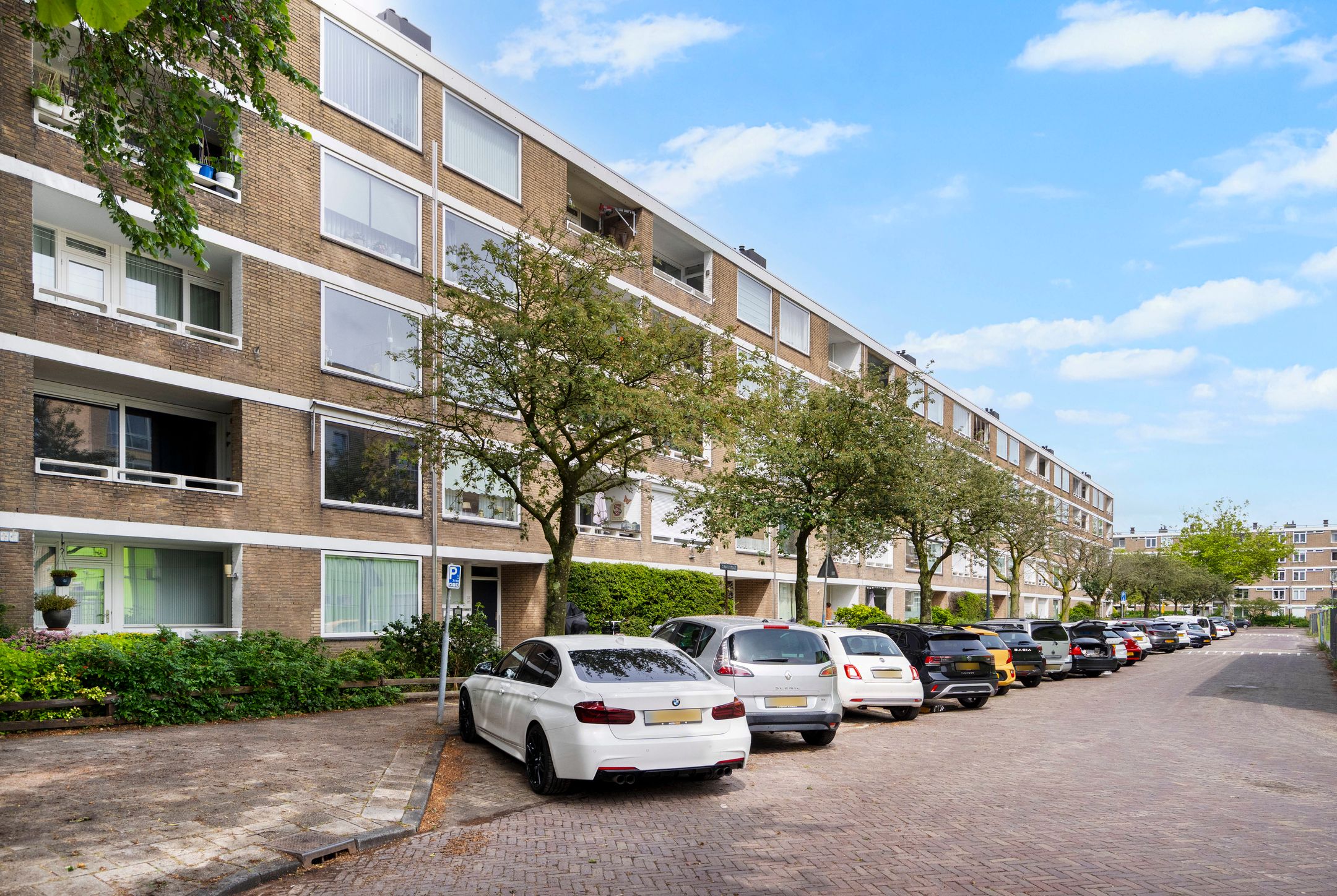Photo 24 of Corantijnstraat 16