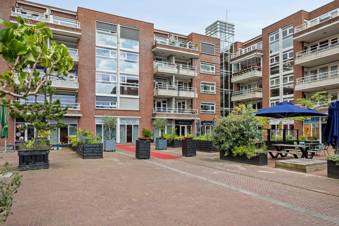 Bekijk foto 4 van Markt 51