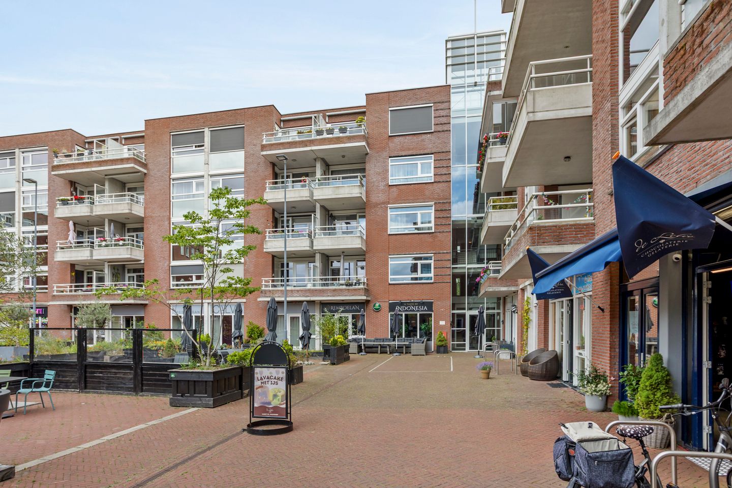 Bekijk foto 5 van Markt 51