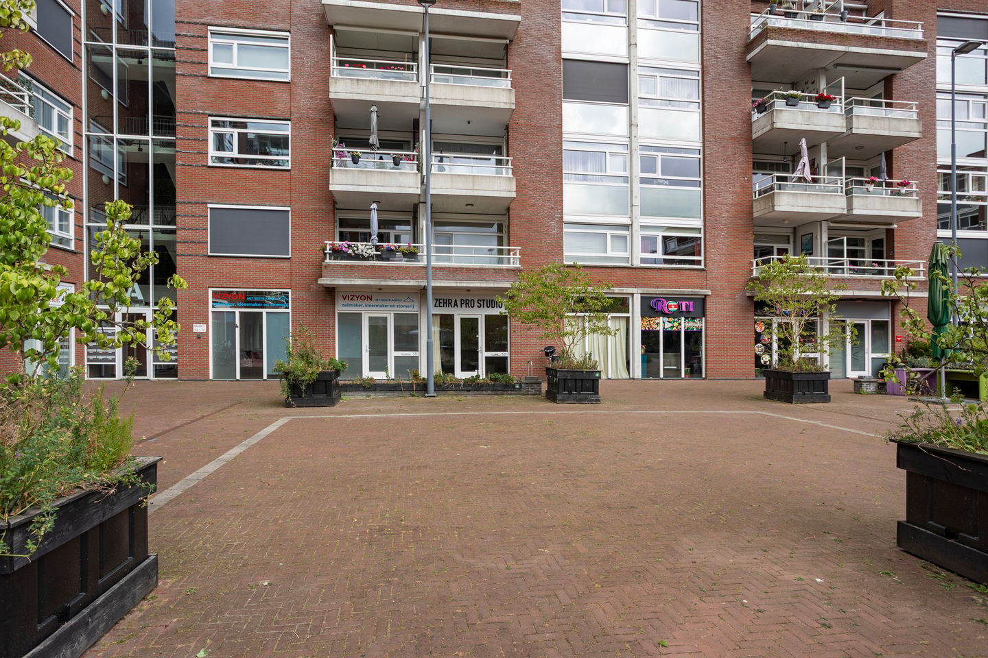Bekijk foto 2 van Markt 55