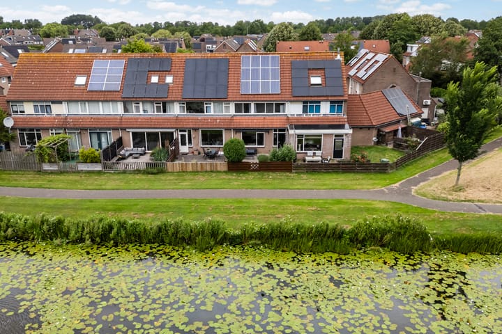 Tussenwoning te koop: Sjaerdemaslot 9, Leeuwarden