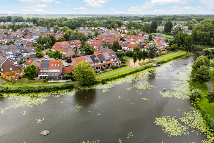 Tussenwoning te koop: Sjaerdemaslot 9, Leeuwarden