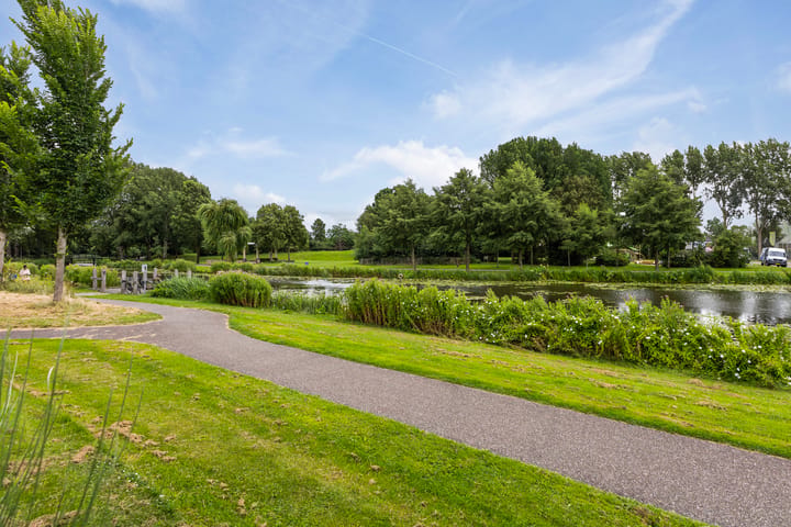 Tussenwoning te koop: Sjaerdemaslot 9, Leeuwarden