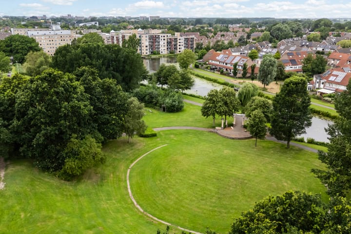 Tussenwoning te koop: Sjaerdemaslot 9, Leeuwarden