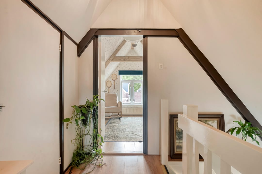 Photo 23 of Emmastraat 26