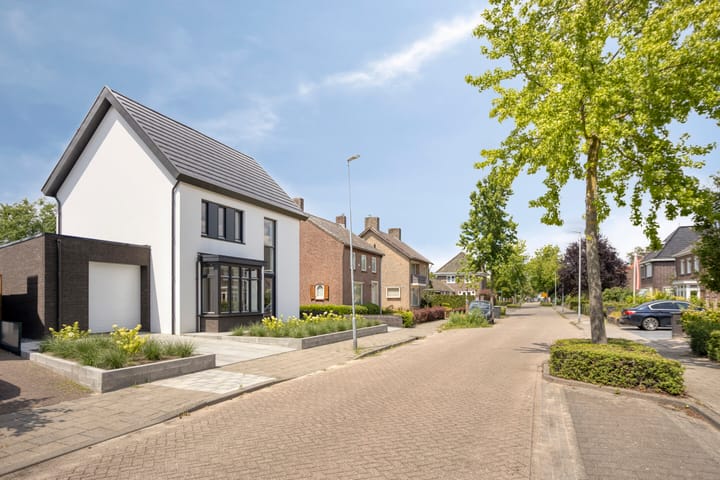 Vrijstaande woning te koop: Heistraat 36, Valkenswaard