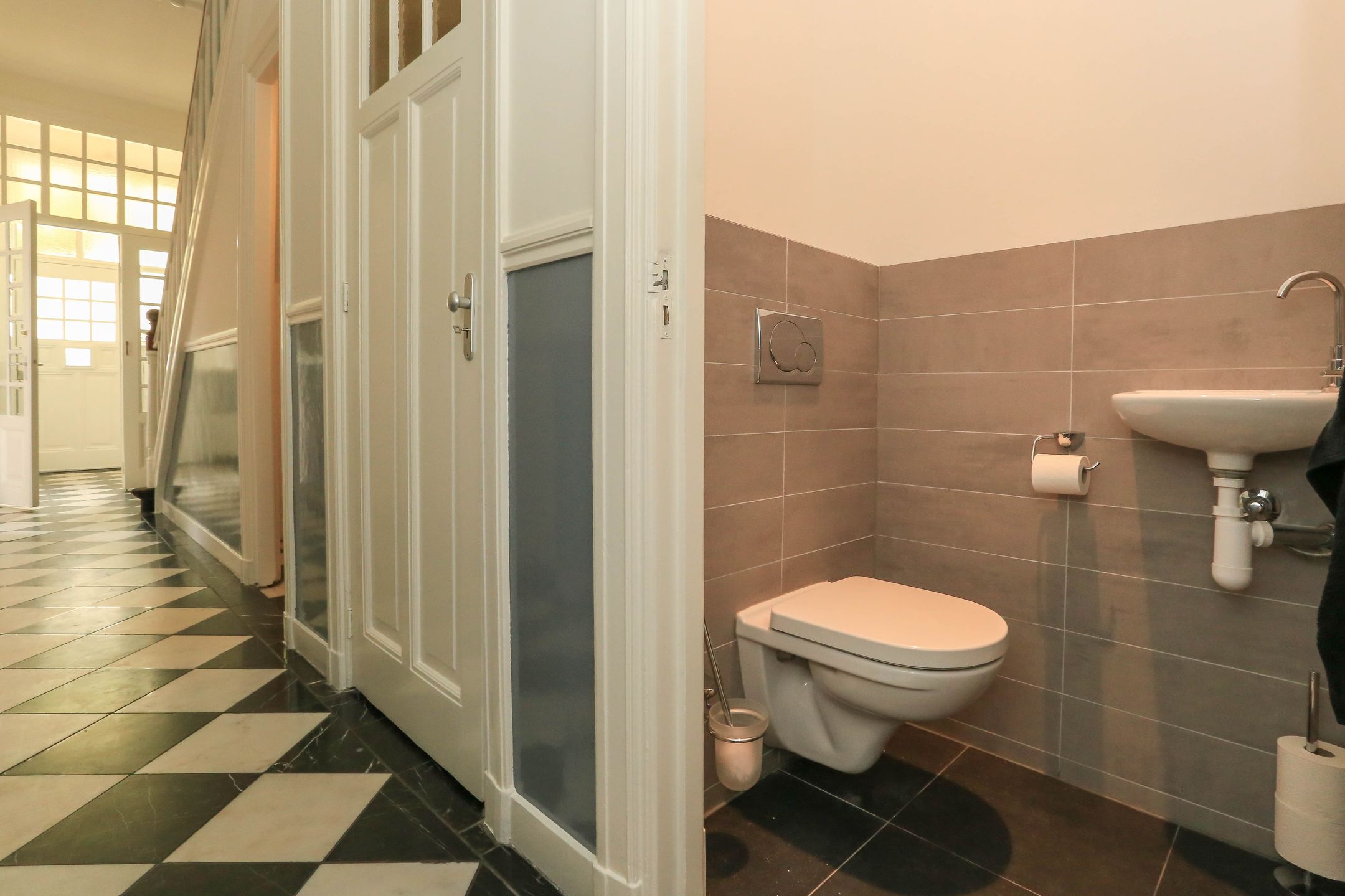Photo 30 of Emmastraat 29