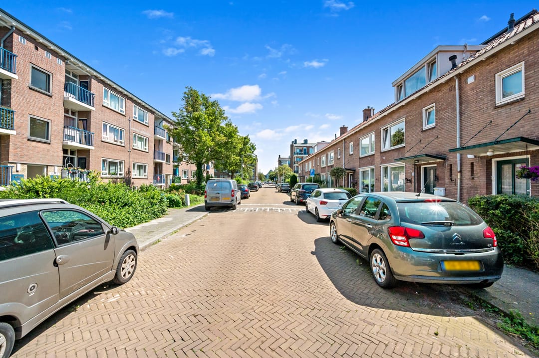 Photo 38 of De Genestetstraat 9