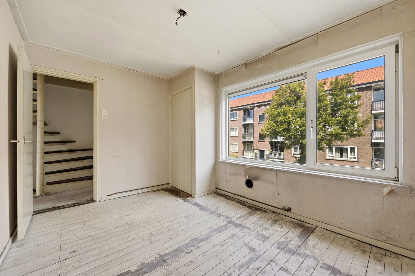 Photo 19 of De Genestetstraat 9