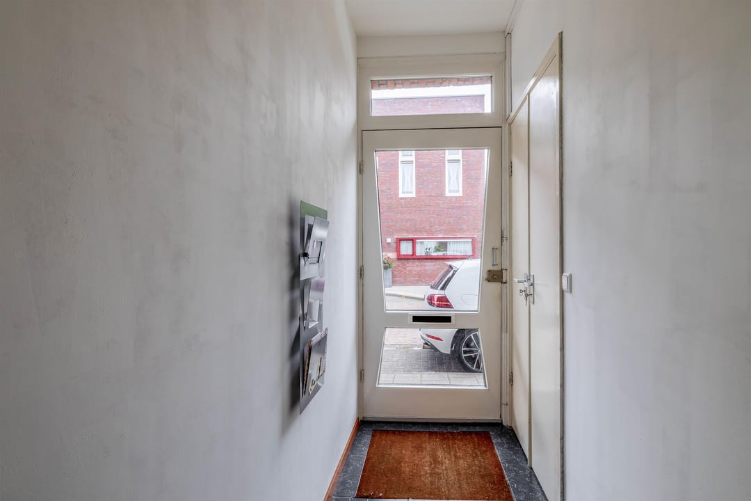 Photo 11 of Bosboomstraat 62-A