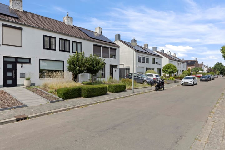 Photo 2 of Reuveltweg 60
