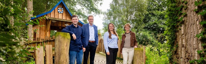 office-banner