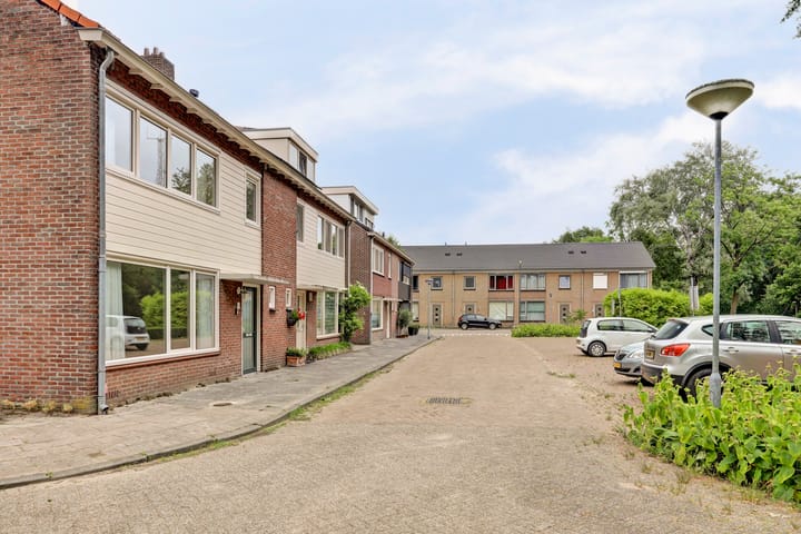 Twee-onder-één-kap te koop: Waterhoefweg 15, Oisterwijk