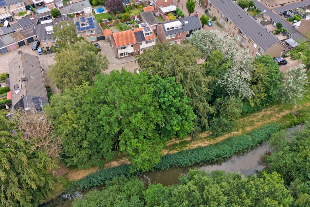 Photo 41 of Waterhoefweg 15