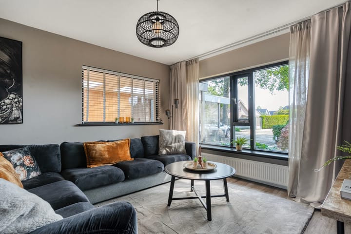 Twee-onder-één-kap te koop: Steenbergerwijk 55, Dedemsvaart