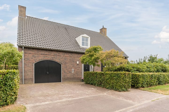 Photo 2 of Poelhoeve 18