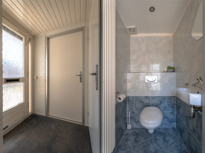 Tussenwoning te koop: Tollenshof 14, Hellevoetsluis