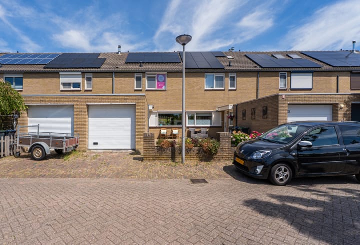 Tussenwoning te koop: Tollenshof 14, Hellevoetsluis