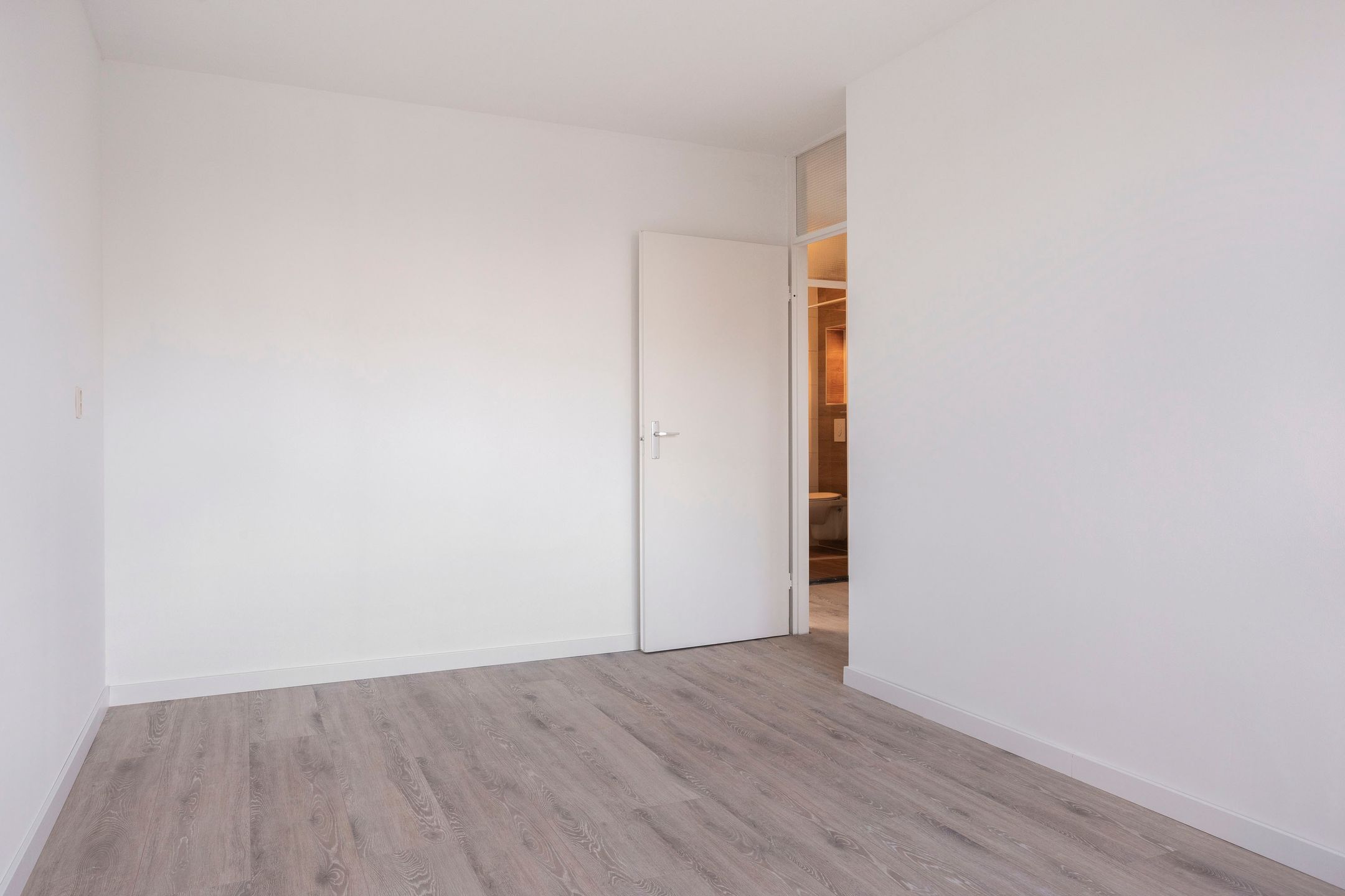 Photo 9 of Rhônestraat 156