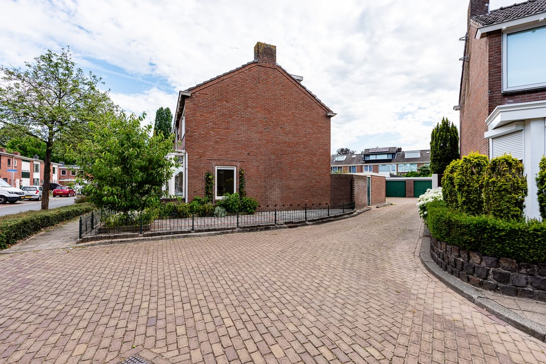 Photo 26 of Saturnusstraat 16