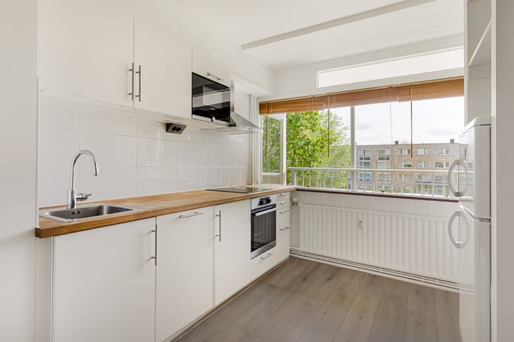 Appartement te koop: Engelandlaan 666, Haarlem