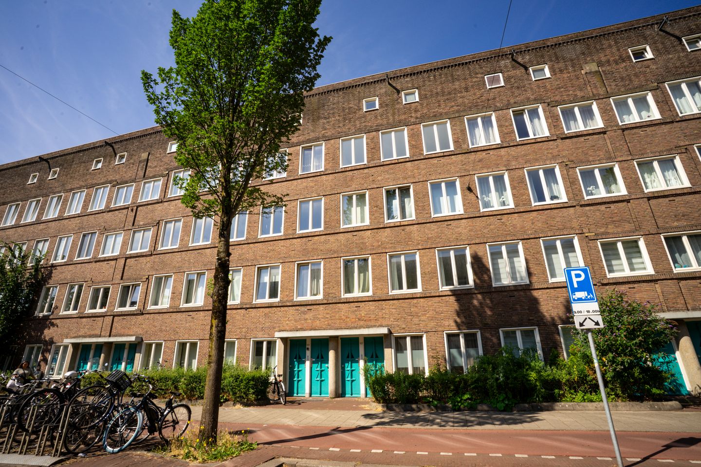 Foto 1 van Hoofdweg 427-3