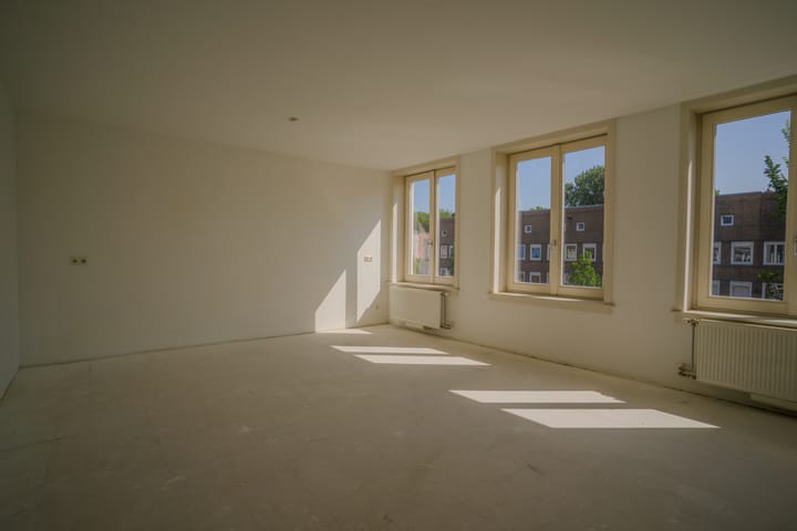 Foto 2 van Hoofdweg 427-3