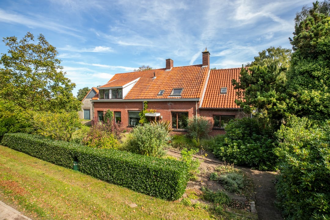 Photo 41 of Oude Bredasepostbaan 15