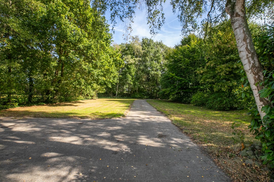Photo 32 of Oude Bredasepostbaan 15