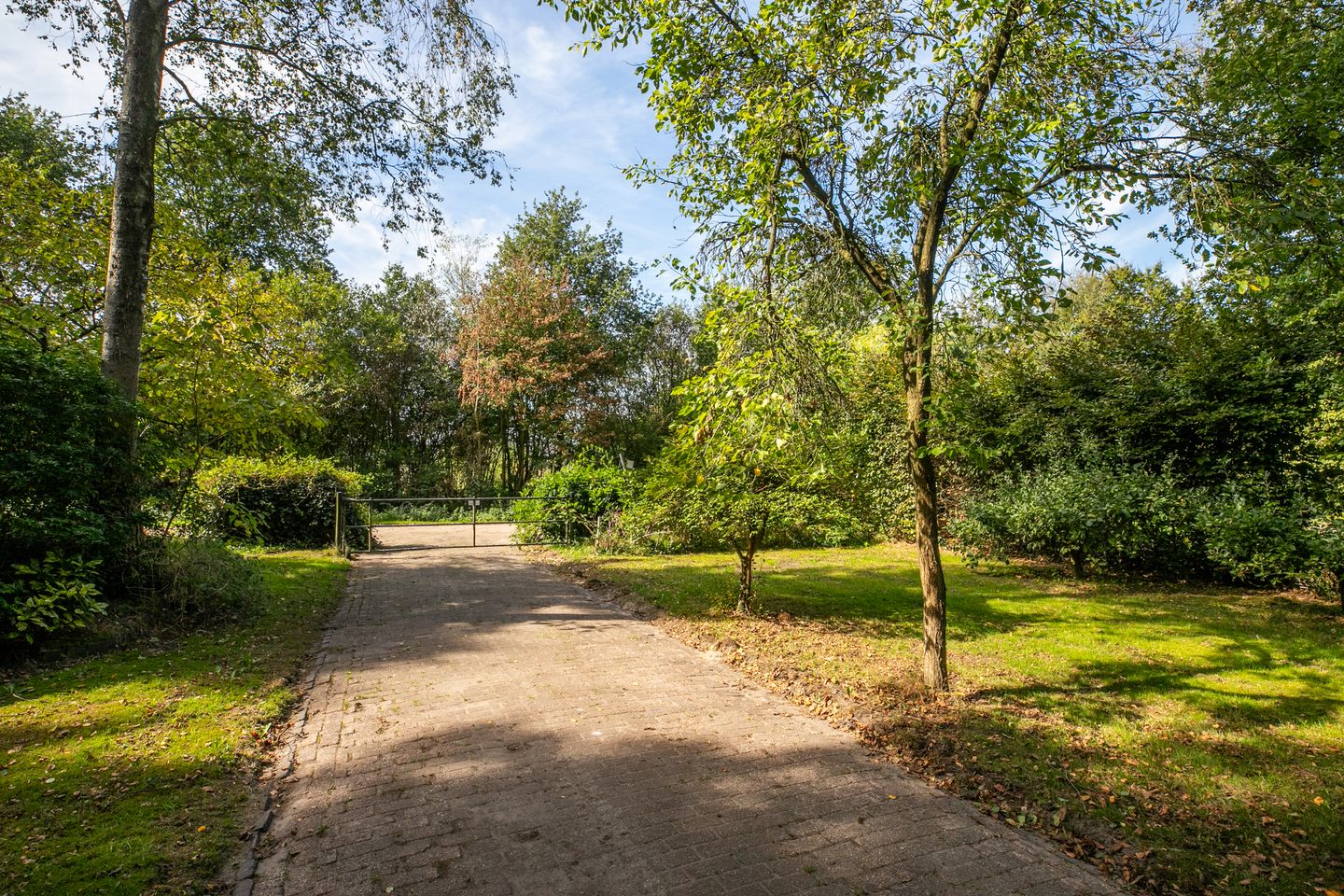 Photo 34 of Oude Bredasepostbaan 15