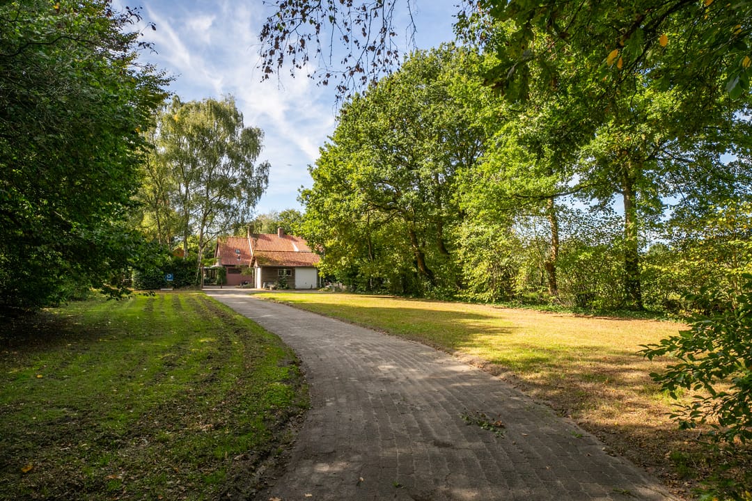 Photo 38 of Oude Bredasepostbaan 15