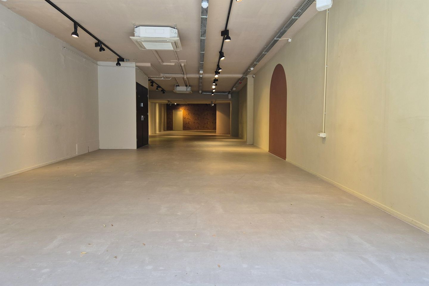 View photo 5 of Utrechtsestraat 45