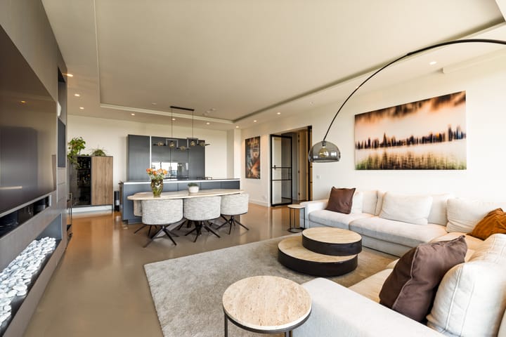 Appartement te koop: Gustav Mahlerlaan 977, Amsterdam