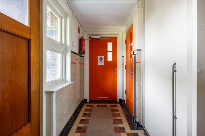 Appartement te koop: Kerkplein 6, Grijpskerk