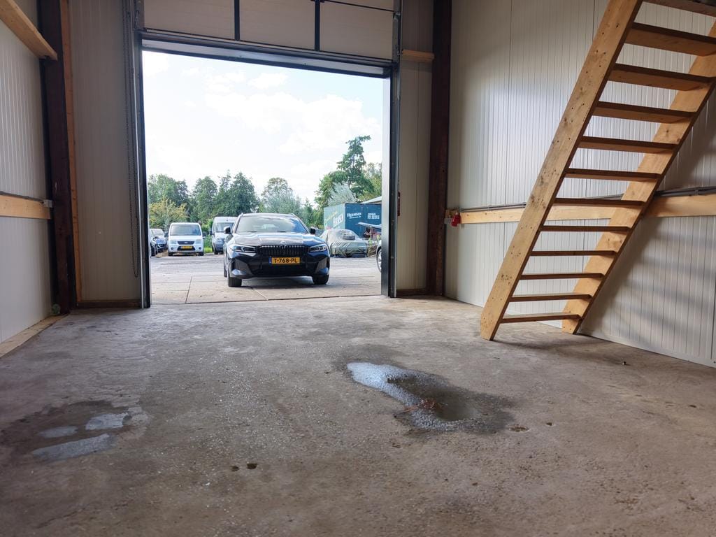 View photo 1 of Oudhuijzerweg 18