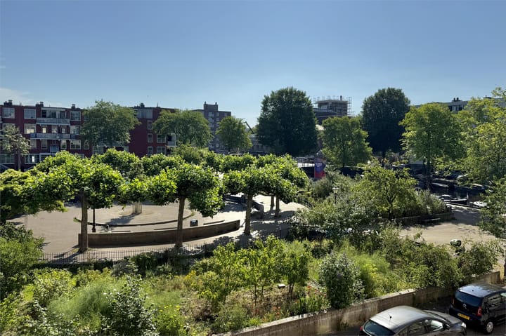 Appartement te koop: Nicolaas Beetsplantsoen 10, Amsterdam