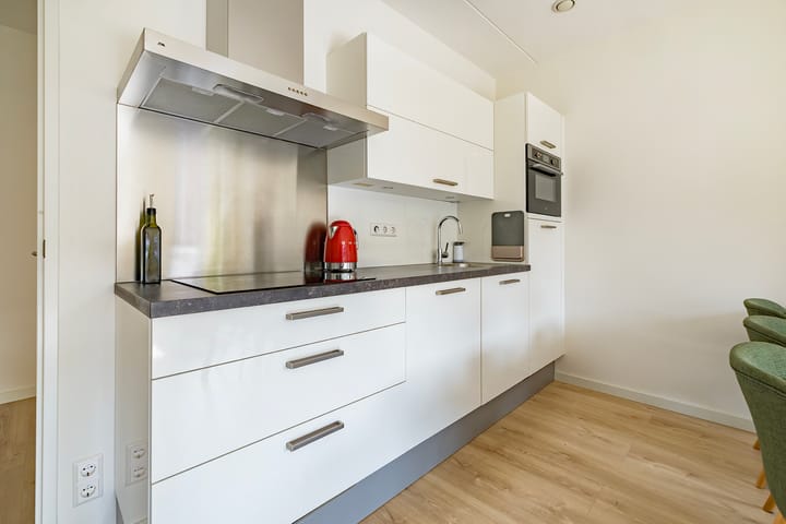 Appartement te koop: Rinus Michelslaan 215, Amsterdam