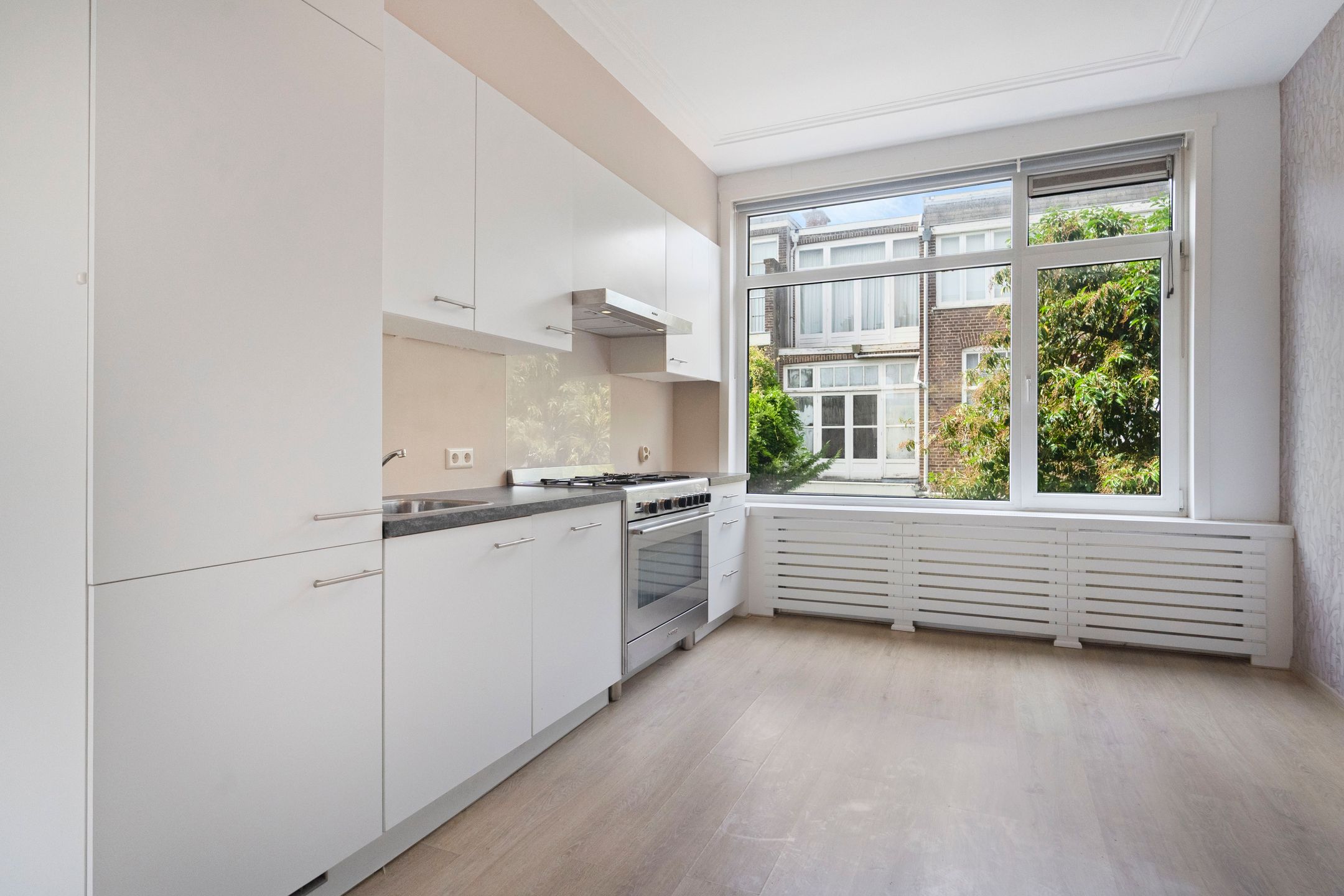 Photo 9 of Hendrik Zwaardecroonstraat 199-A